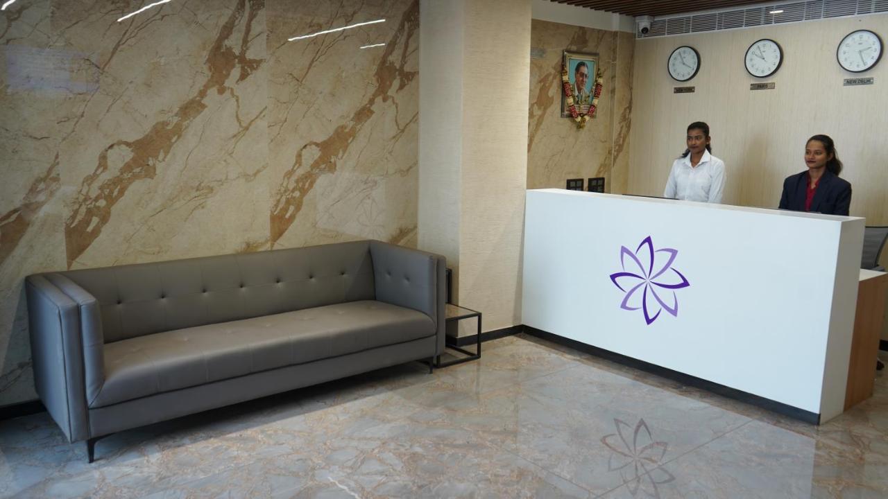Purple Beds By Vits Dwarkesh, Surat Hotel Salabatpura Luaran gambar